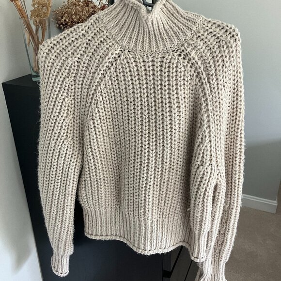 H&M Sweaters - H&M beige turtleneck sweater